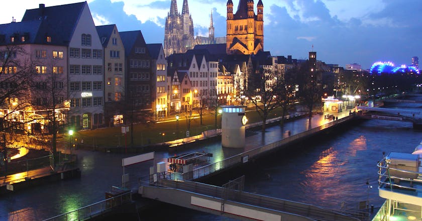 Vacker vy över Köln