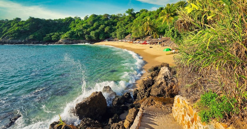 Scenic view of Puerto Escondido