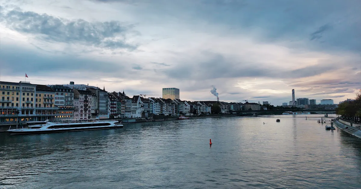 Train Hamburg to Basel from £36 | Refundable Tickets | Busbud