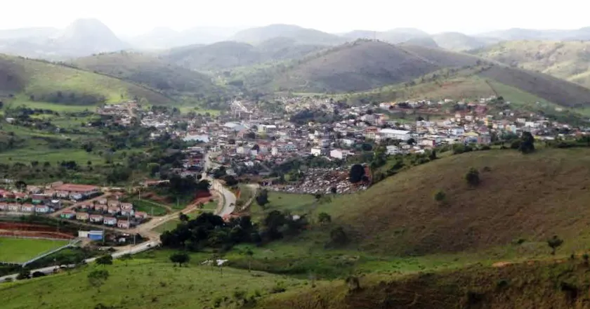 Vacker vy över Novo Oriente de Minas