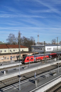 Информация о автов�окзале Rosenheim - Busbahnhof vor dem Hbf