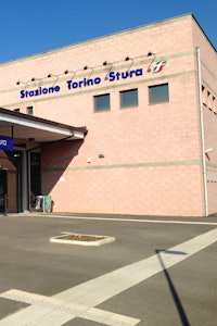 Informacje o dworcu Torino Stura
