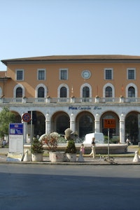 Information about Piazza della Stazione