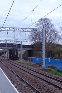 Informacje o dworcu Apperley Bridge Station grounds