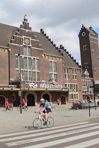 Информация о �автовокзале Centraal Station Maastricht Bushalte