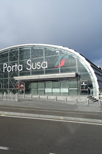 Informacje o dworcu Porta Susa