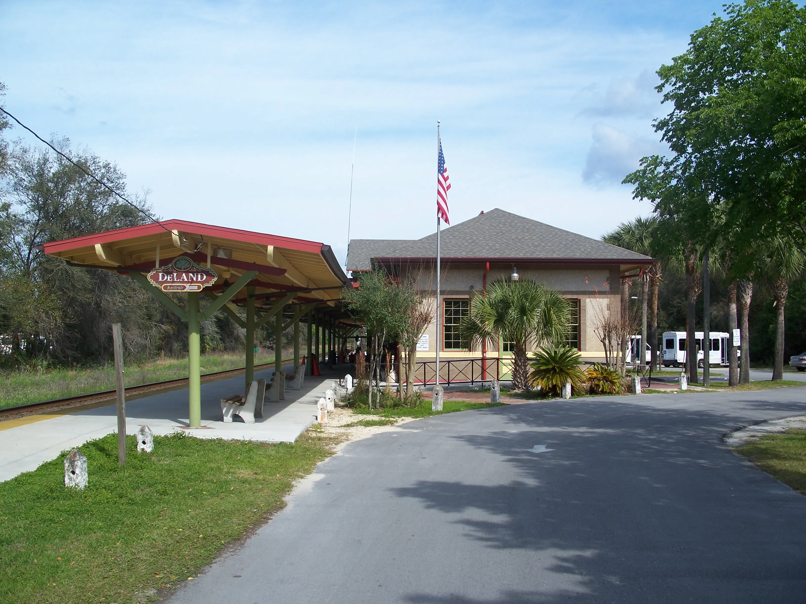 Information about DeLand, FL